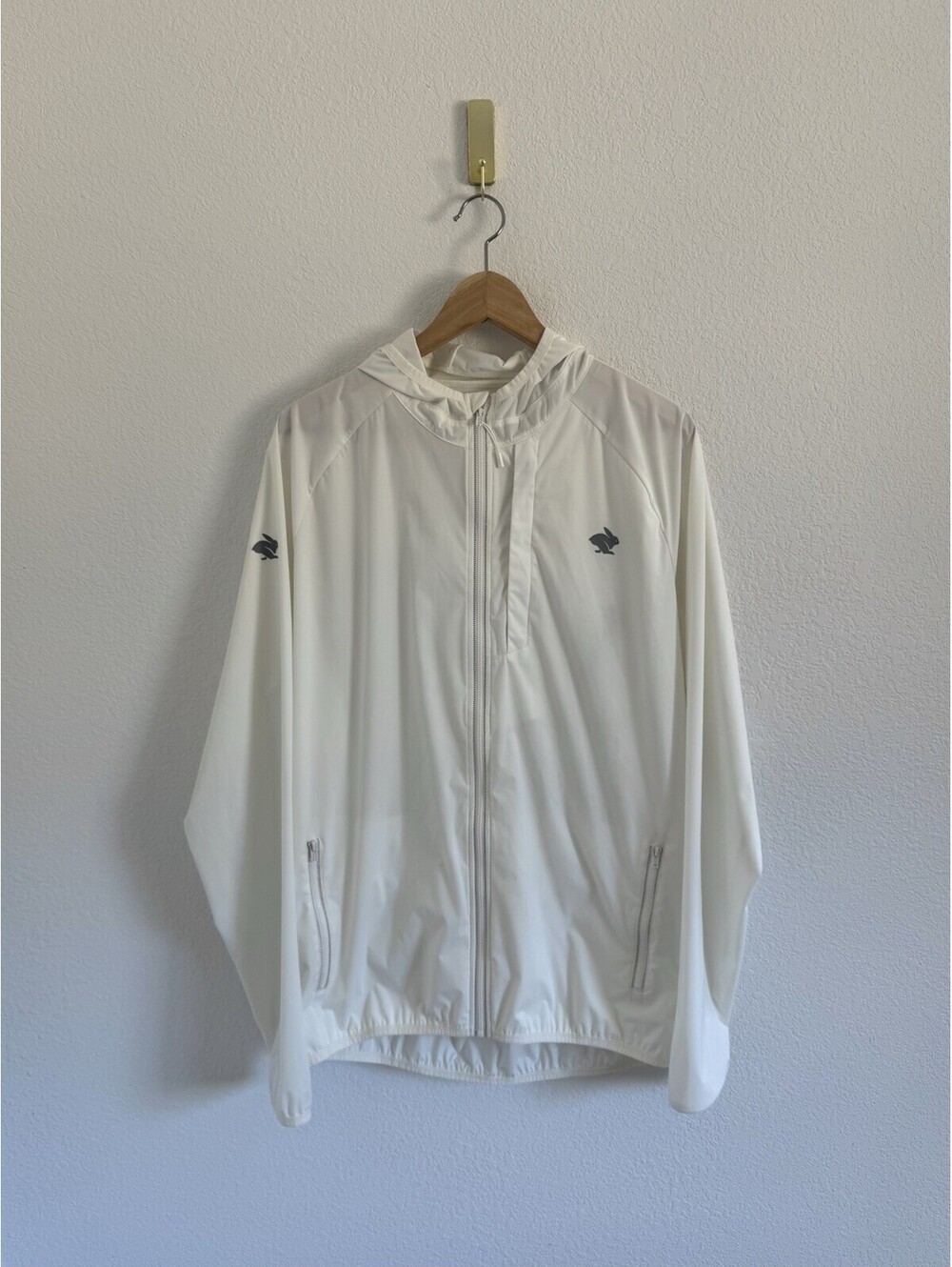 Rabbit Jacket Men’s Large White Hooded Full Zip Running Windbreaker Lightweight